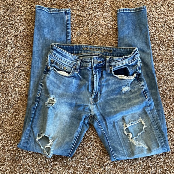 29x32 Slim American Eagle distressed light wash - Picture 4 of 7